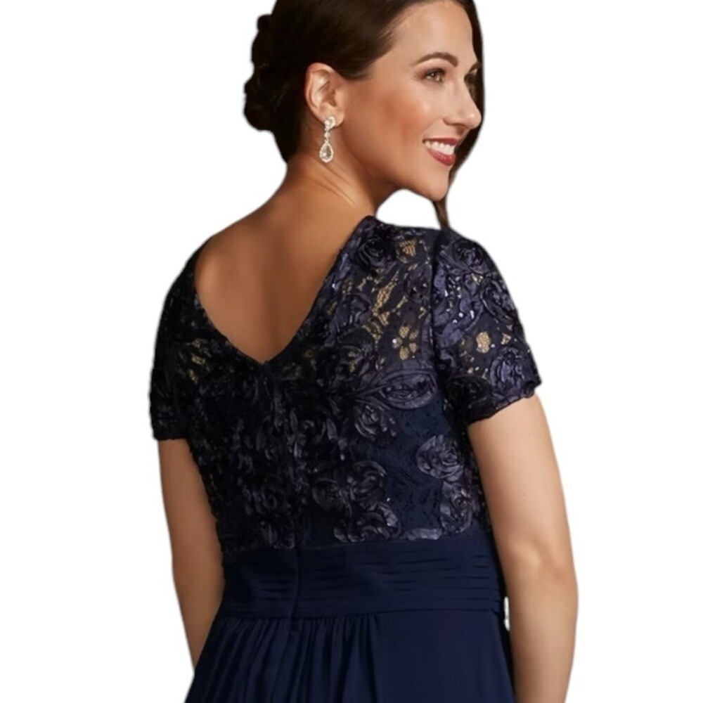 OLEG CASSINI blue‎ evening gown with lace size 16W
